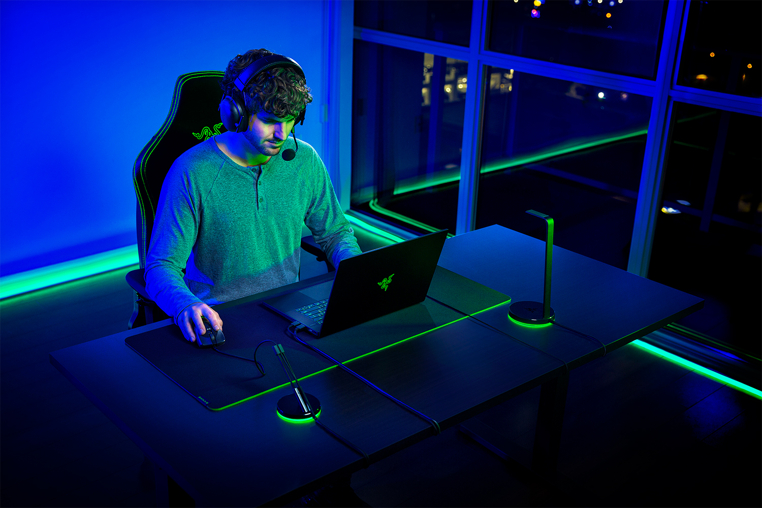 Razer Blade 15 Base Model｜Razer｜株式会社アユート PCパーツ・VR